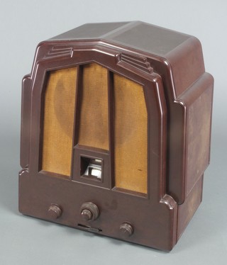 A stylish art deco Ecko radio No.SB03664 contained in a brown Bakelite case 16"h x 15"w x 10"d 