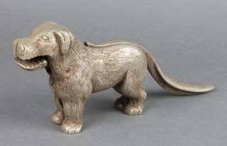 A pair of nut crackers in the form of a standing Labrador 4" 
