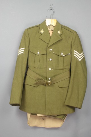 An Elizabeth II issue Queens Regt. Sargents Service dress tunic size 14, together with collar and tie