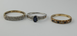 3 9ct gold gem set rings, size L 1/2, N and P 
