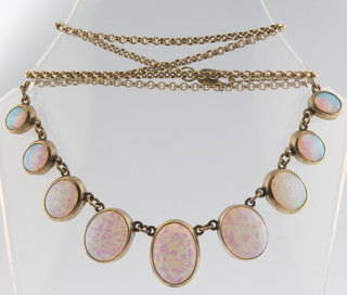 A 9ct gold opal drop necklace
