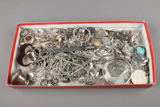 A quantity of silver costume jewellery