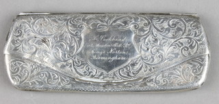 An Edwardian chased silver spectacle case Birmingham 1910, 44 grams 