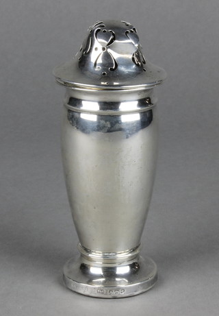 A silver tapered shaker of plain form, Birmingham 1915 