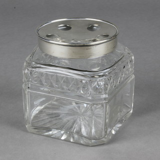 An Edwardian silver topped toilet jar with pierced lid, London 1900 