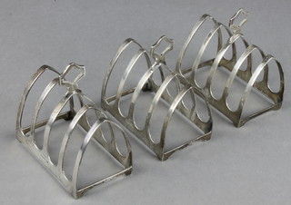 A set of 3 silver five bar toast racks, Sheffield 1936, 158 grams