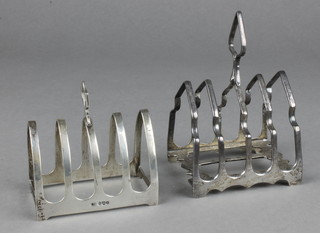 2 silver five bar toast racks, Sheffield 1904 and 1932, 166 grams 