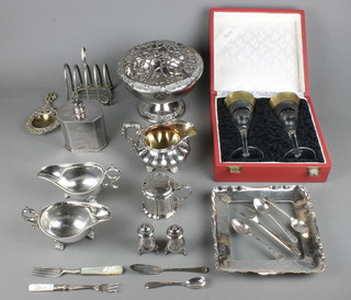 A silver plated Silver Jubilee sugar and minor plated items