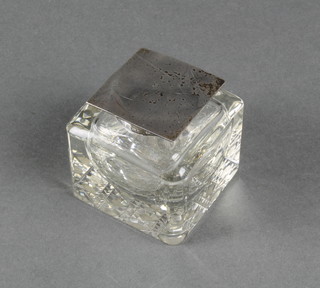 A square cut glass inkwell with silver lid, Birmingham 1940 2" 
