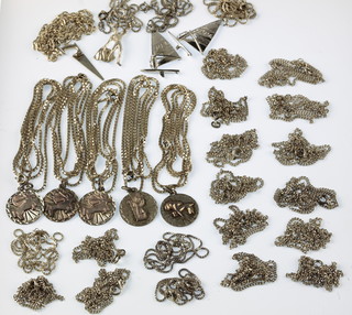 A quantity of modern silver jewellery, approx 128 grams 