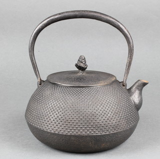 A Japanese circular cast iron kettle 9" 
