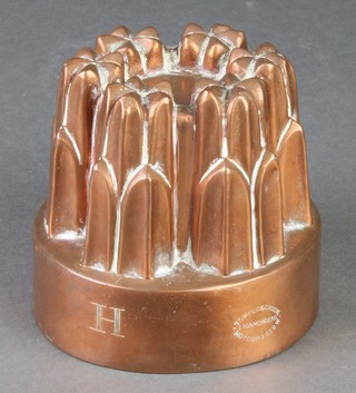 Benham, a 19th Century copper jelly mould marked 477, retailed by Temple & Crook Ironmongers Motcomb Street SW 
