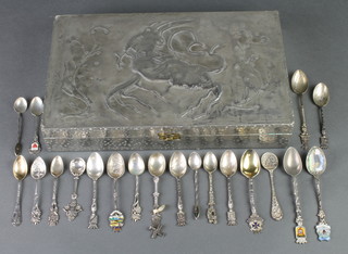 A quantity of Sterling souvenir spoons 