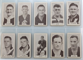 Cigarette cards,  W D & H O Wills Bristol, General Overseas Issue, Footballers 1933, a small size set of 200 