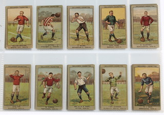 Cigarette cards, Gallaher Ltd, Association Football Club Colours 1910, grey borders, a set of 100 