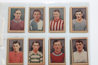 Trade cards, Sport and Adventure Famous Footballers 1922, a set of 46, missing no.2