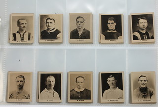 Trade cards, D C Thomson, Footballers 1925, a set of 92 