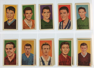 Trade cards, Barratt & Co Ltd., Famous Footballers, series A10, 1962, a set of 50