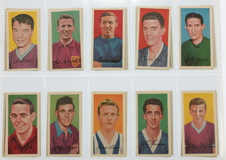 Trade cards, Barratt & Co Ltd., Famous Footballers, series A11, 1963, a set of 50