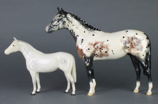 2 Royal Doulton horses, a dappled stallion 6", a white ditto 6" Boxed