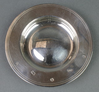 A modern silver Armada dish, 56 grams