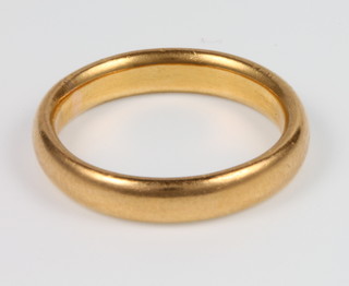 A 22ct wedding band, 6 grams, size M 1/2