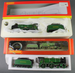 A Hornby OO gauge model of R380 SR Schools Class V Loc "Stow" together with Schools Class V Loc "Dulwich" 