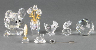 A Swarovski crystal figure of a seated mouse 2", 6 other Swarovski items 