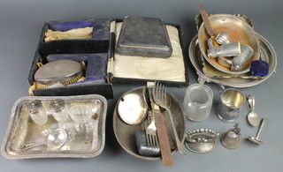 An Edwardian silver plated salver and minor plated items 