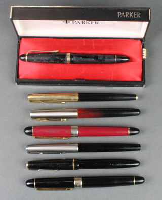 A Parker Frontier black/red fountain pen, 4 others and 2 platinum fountain pens