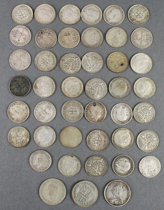 A collection of minor pre-1947 coins, 66 grams