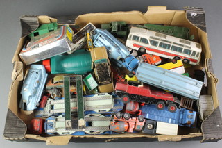 A tray containing a collection of various Corgi and Triang cars 