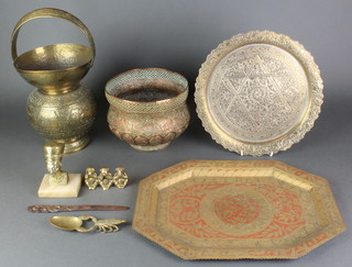 A Benares brass spittoon 13", an Indian embossed copper jardiniere 8", a diamond shaped brass tray 15", a circular brass tray 11" and minor brass sundries