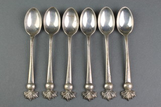 A set of 6 silver Garrards teaspoons, Sheffield 1916, 70 grams