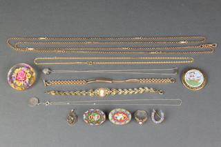 A Victorian gilt chain and minor costume jewellery