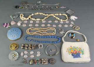 A collection of minor costume jewellery etc