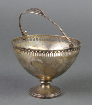 A silver pedestal basket with pierced decoration, Birmingham 1926 104 grams