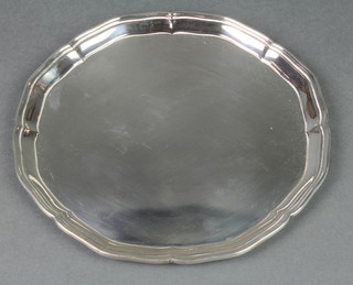 A silver card tray with pie crust rim, Sheffield 1934, 290 grams 8" 