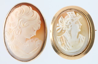 2 9ct gold mounted cameo portrait brooches