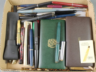 A cased cross gilt Rollerball and propelling pencil set, minor pens and pencils