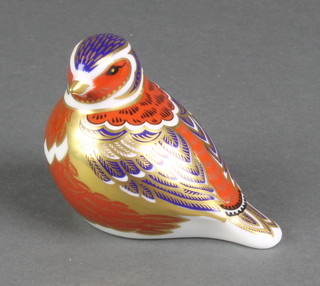 A Royal Crown Derby Imari pattern paperweight in the form of a bird 3 3/4" 
