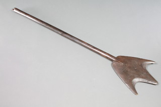 A New Guinea leaf shaped paddle 