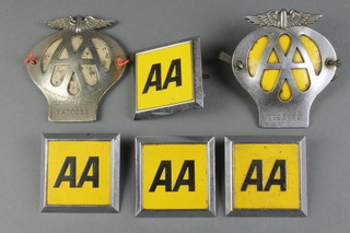 2 AA beehive radiator badges 7B95779, 1A47755 and 4 square ditto 