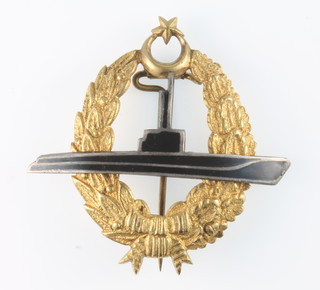 A Second World War Turkish enamelled Submariners badge 