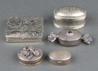 A Continental silver novelty pill box in the form of a wrapped sweet, 4 other boxes, weighable silver 66 grams 
