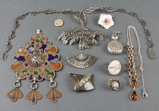 Minor silver, marcasite and other enamelled jewellery including a cameo ring etc 