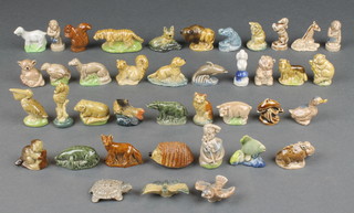 Forty mixed Wade figures