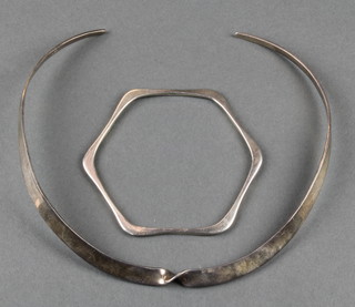 A contemporary silver bangle and a ditto necklace 40g