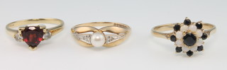 A 9ct yellow gold diamond and pearl ring, 2 other 9ct gem set rings Sizes Q, R and O