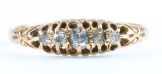 A Victorian 18ct yellow gold 5 stone diamond ring Size N